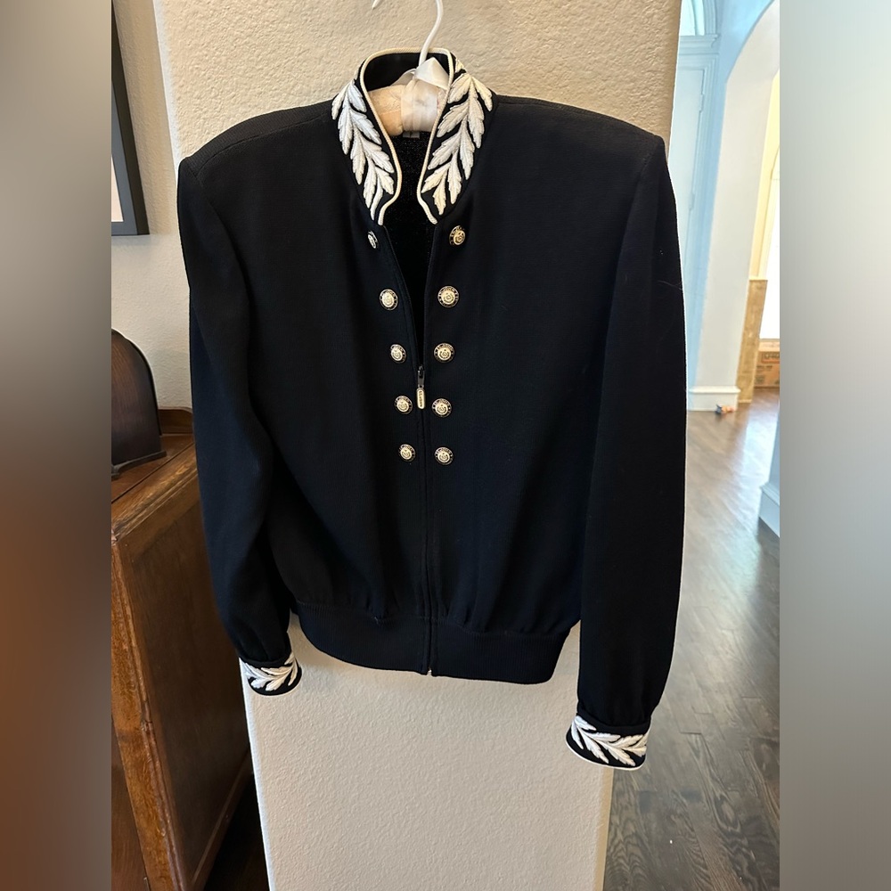 St John Collection by Marie Gray size P black summer sweater